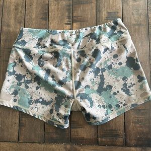 Born primitive 2in low rise short